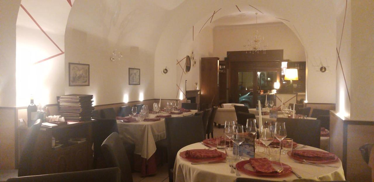 Villa Giulia Del Cavaliere 카스트로빌라리 외부 사진